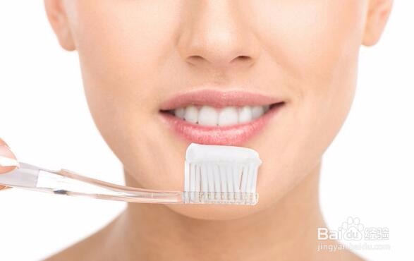 洗牙齿的危害?