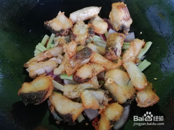 麻辣鱼块的做法