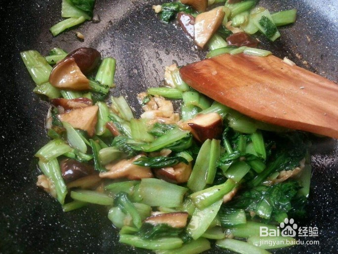 香菇炒油菜怎么做