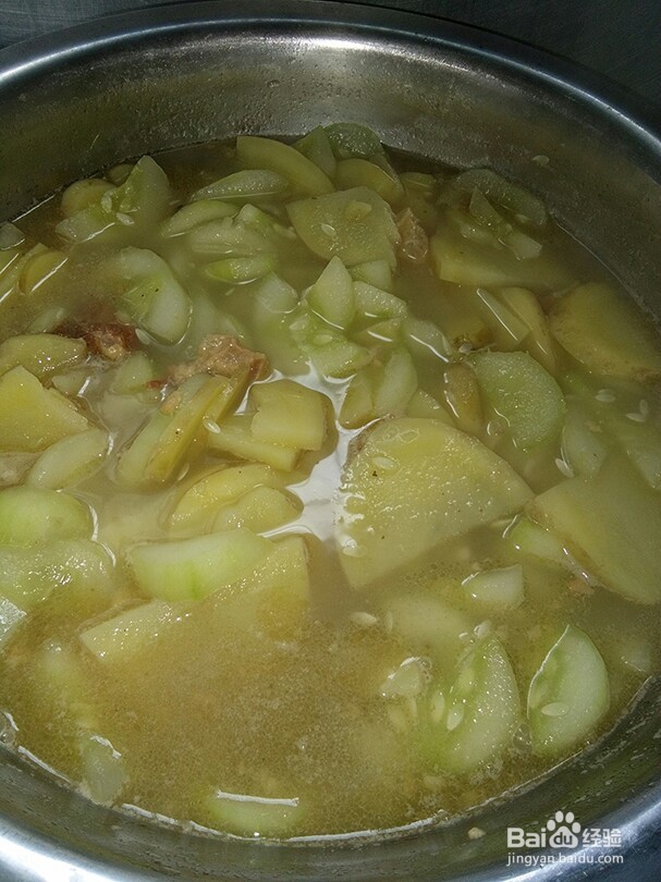 #美食#老黄瓜紫皮洋芋汤