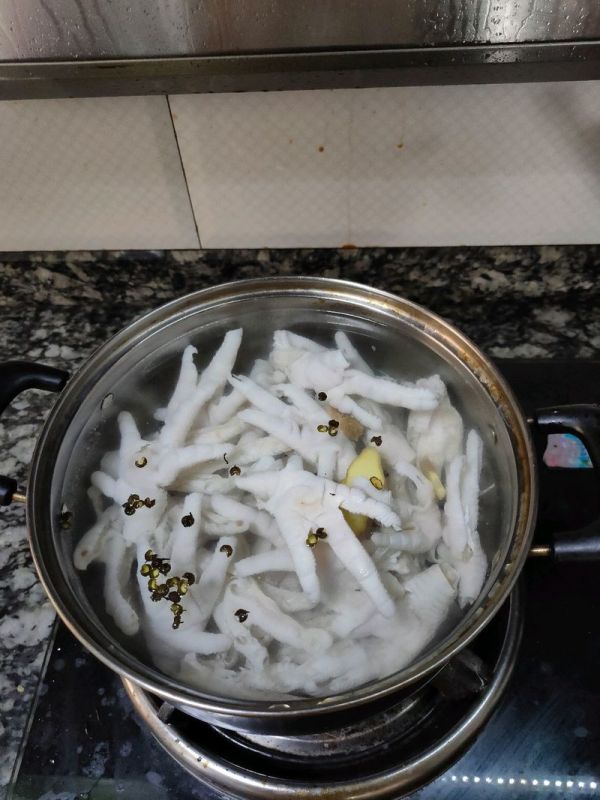 柠檬百香果泡椒凤爪