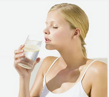 日常生活中该怎么治疗咽炎