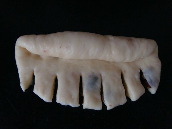 葡萄干花形面包