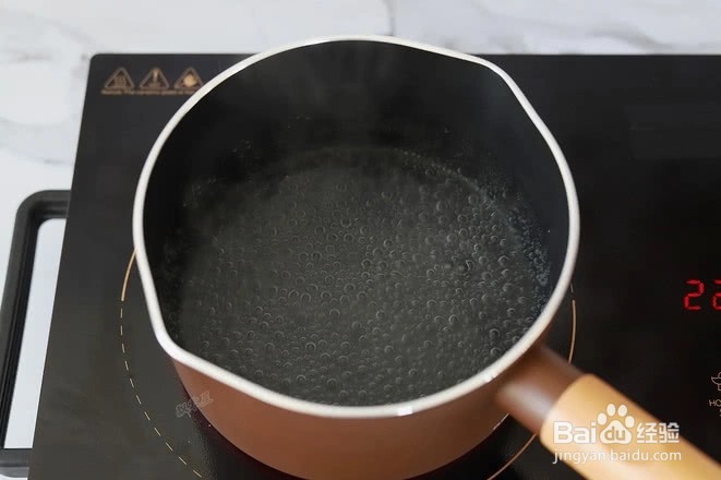 在家如何做好吃的红糖酒酿荷包蛋