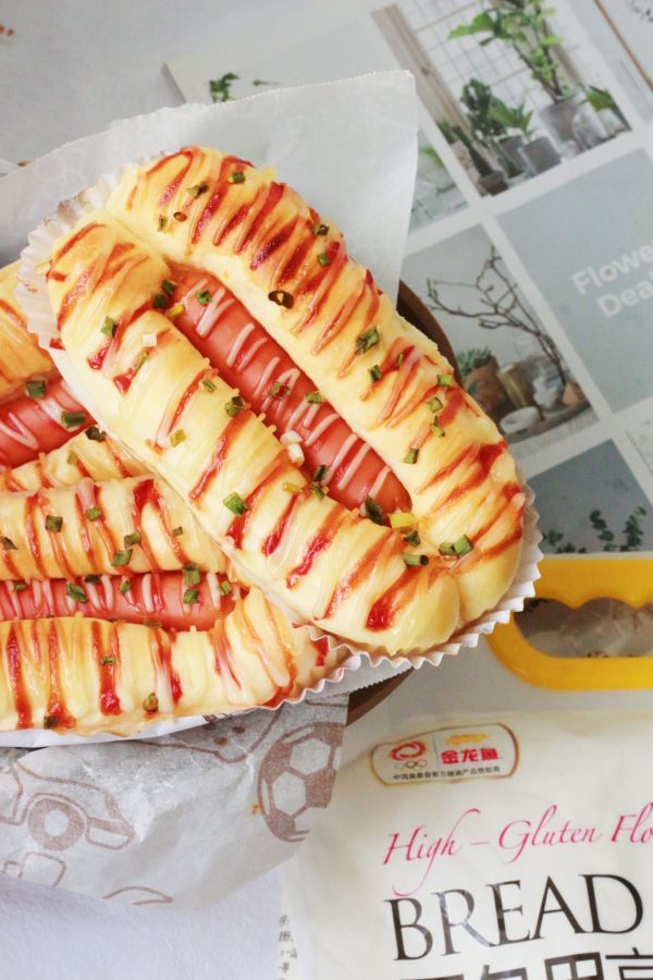 香葱脆皮肠面包