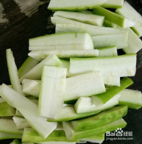 做一道简单的家常素菜——蒜蓉蒸丝瓜