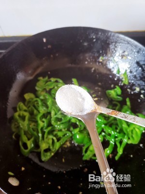 青椒炒鸡蛋的正规做法