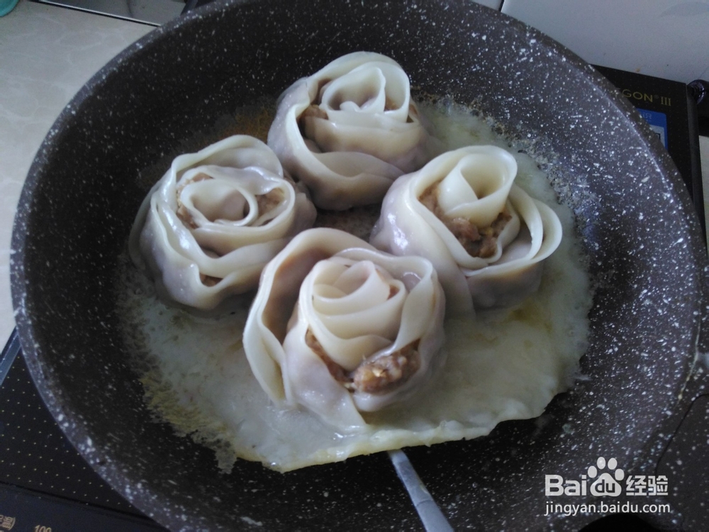 玫瑰花饺子的做法