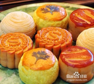 小孩子该怎么吃月饼