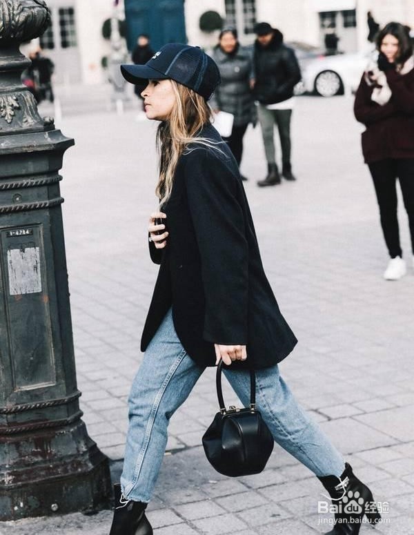还在用西装配衬衫？你看穿破洞牛仔的宋茜同意吗