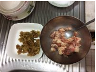 甜梅菜焖排骨
