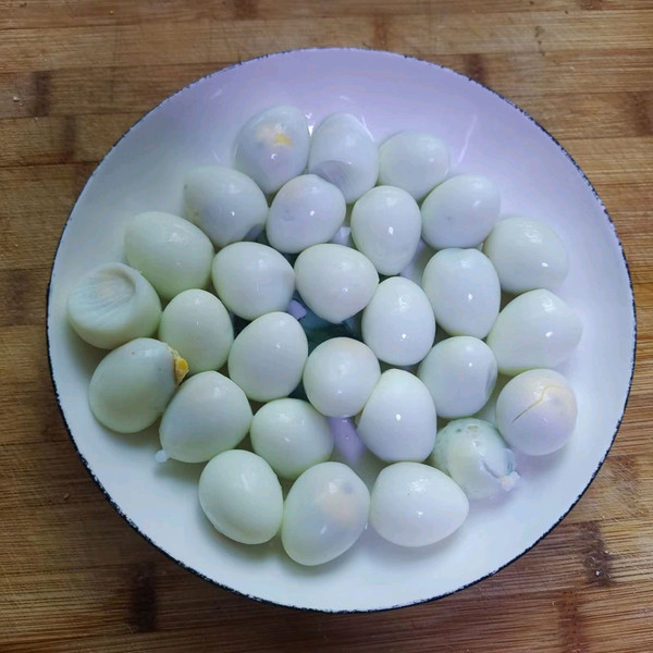 蚝油西兰花鹌鹑蛋