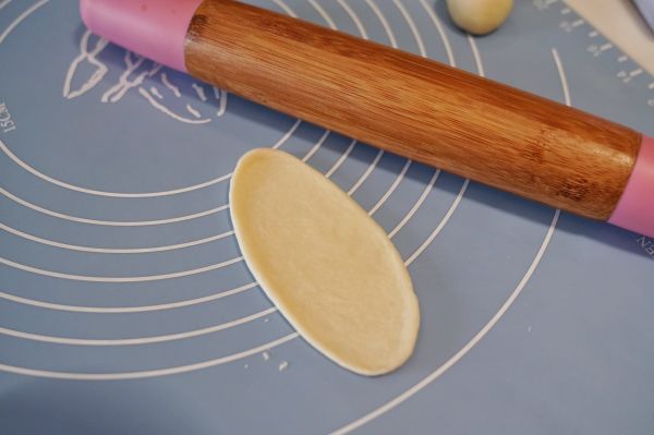 童趣花朵火腿肠肉松面包