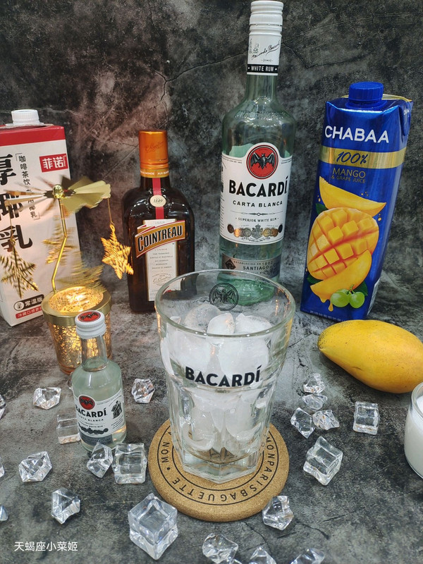 百加得椰椰芒果