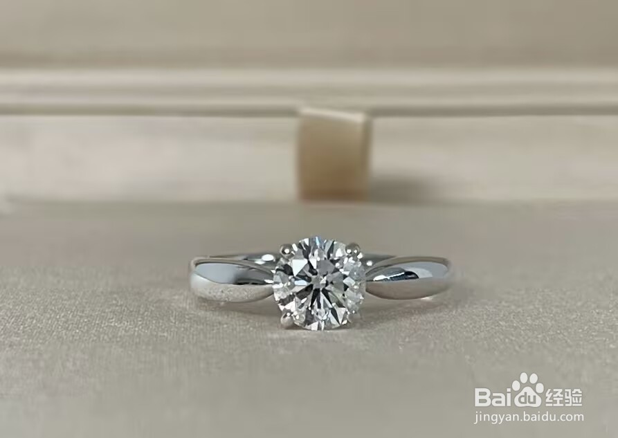 怎么挑选结婚钻戒