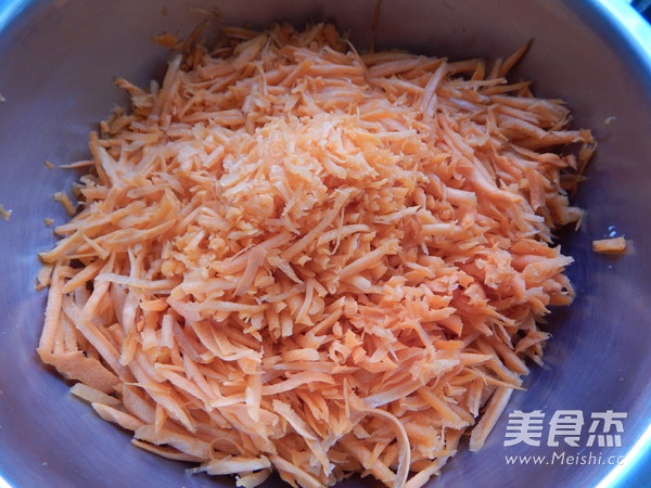 胡萝卜鸡蛋馅饼