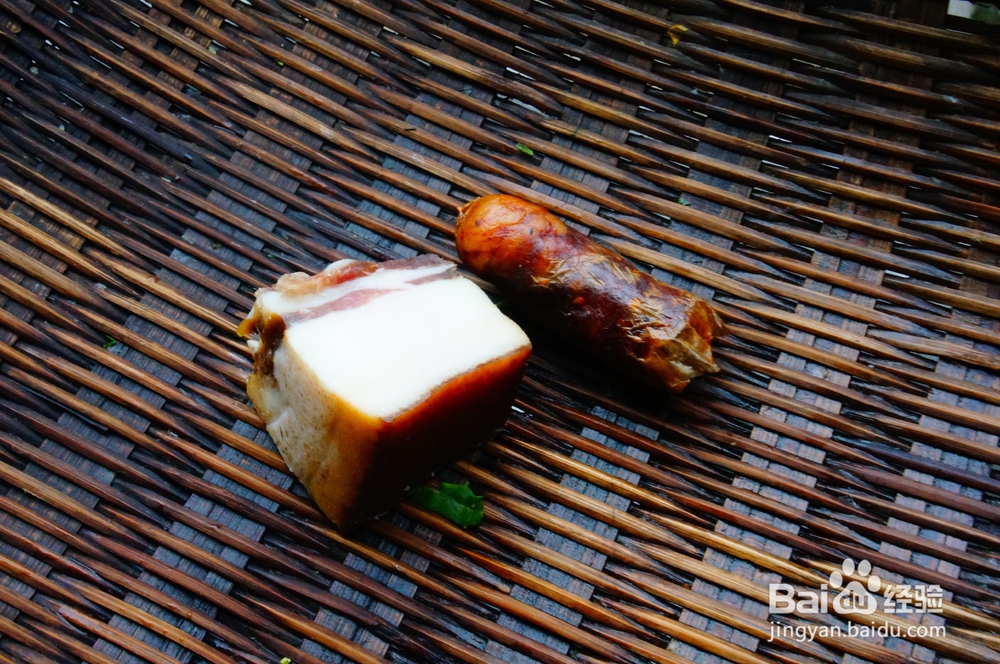 新手易做的菜苔炒腊肉