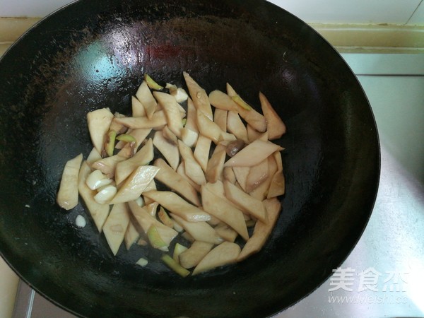 鲍菇番茄炒鸡蛋