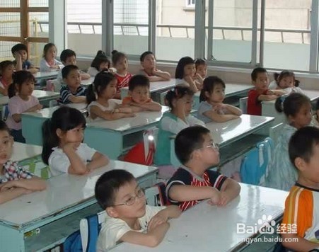 那么如果孩子真的挨打了,应该教孩子怎么做呢