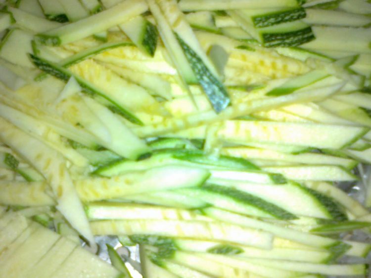 香味十足的蒜味西葫芦丝！