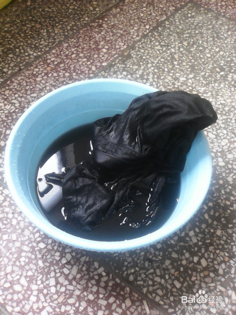 怎样让退色的衣服不再退色