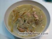 胡椒猪肚鸡的做法