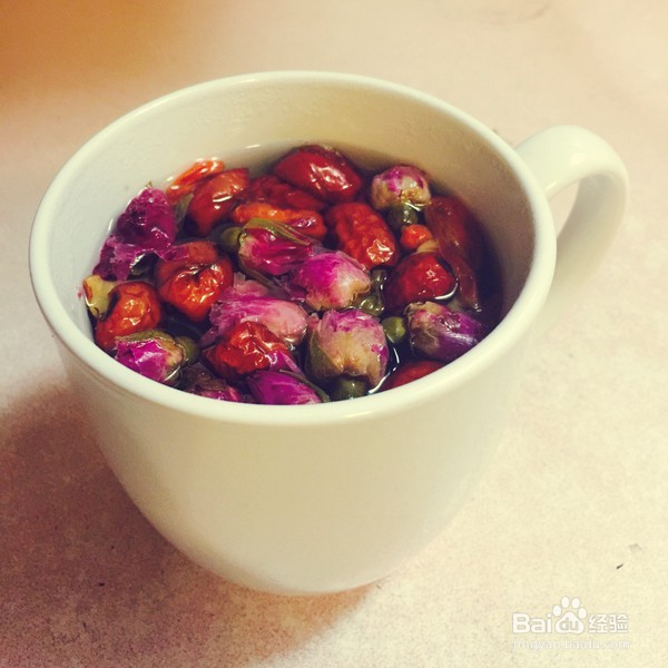 如何用红枣加它泡水喝?