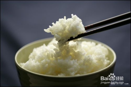 焖米饭的绝招，米饭香又漂亮