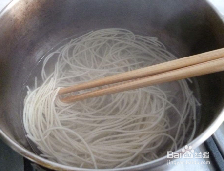 酸汤挂面的做法