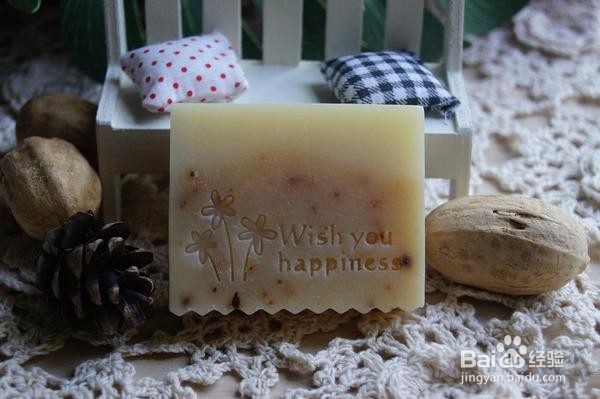 不要为痘痘过多的烦恼