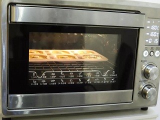 百变凯蒂猫甜甜圈怎么做？