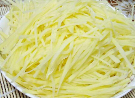 胡萝卜丝炒土豆丝