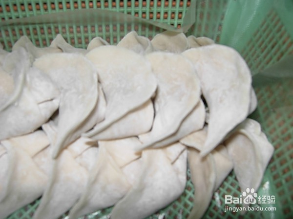 如何制作香菇白菜猪肉煎饺