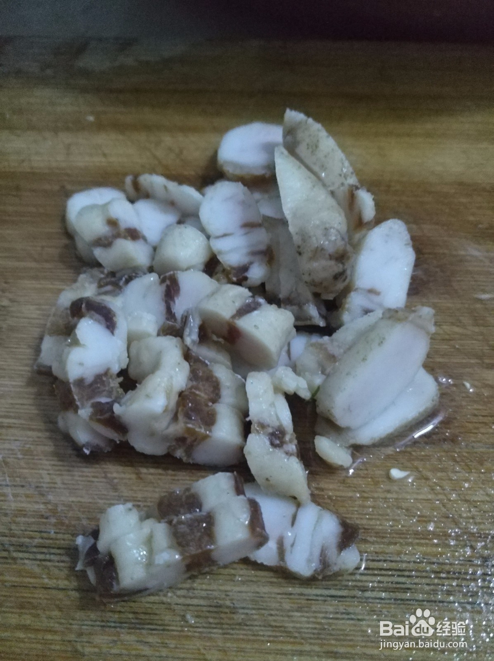 如何快速做腊肉炒玉米？