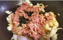 这样做洋葱炒牛肉好吃到流口水