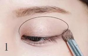 不会化妆的姑娘看过来