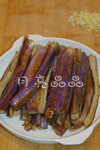 烧茄子省油法--酱烧茄条