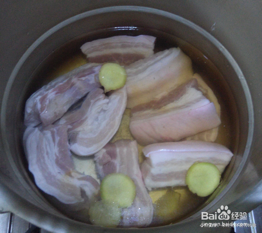 简单的爱心便当--卤肉饭