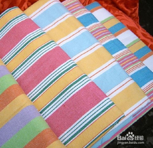 床单上的笔油怎么清理掉