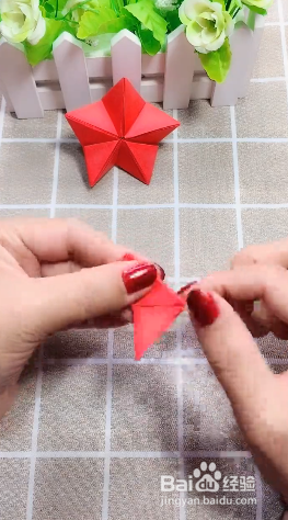 如何用折纸制作立体五星
