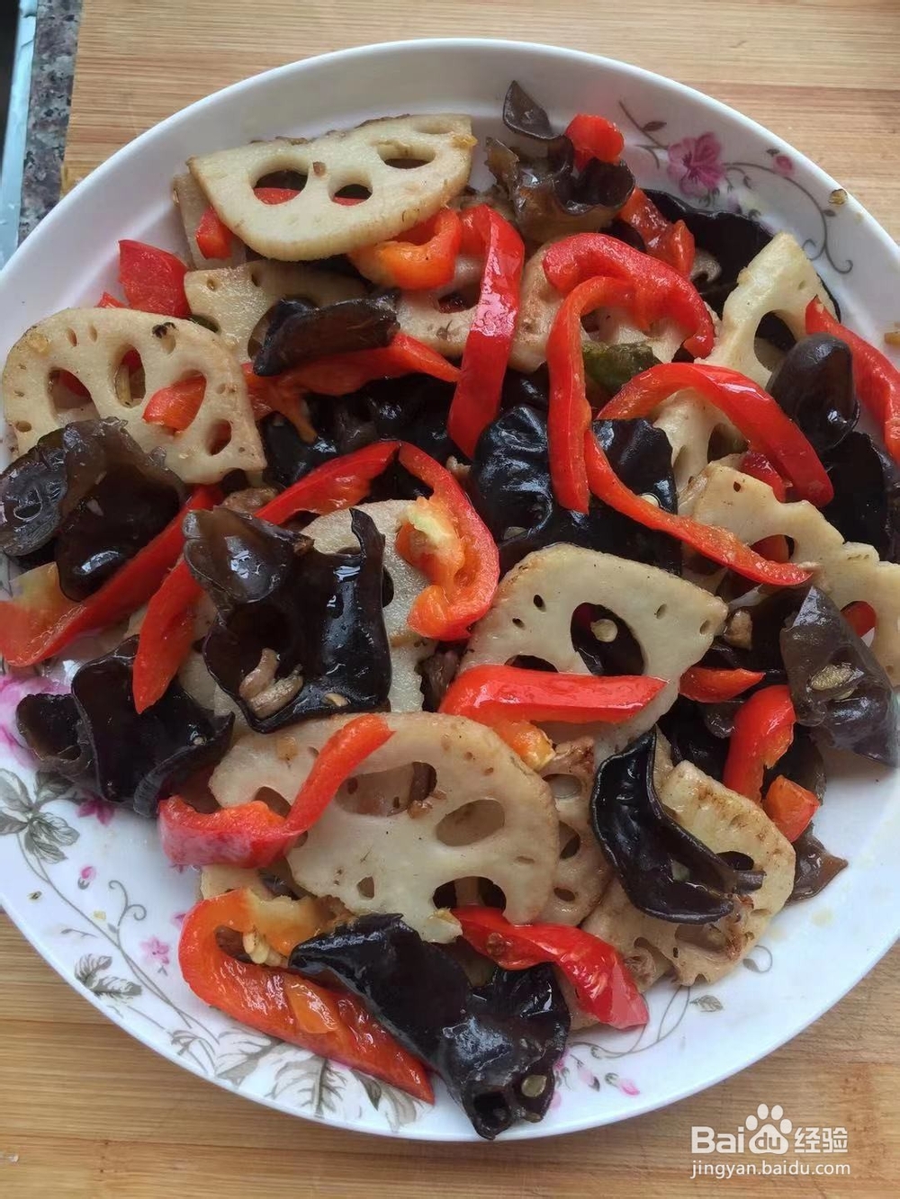 极味家常菜：黑木耳炒藕片