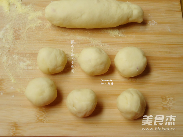 老坛酸菜千层饼