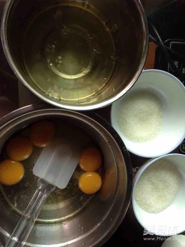 戚风蛋糕的做法