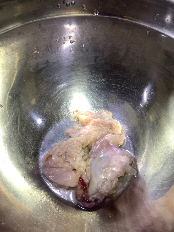 姜葱蒜子白汁焖海鳗