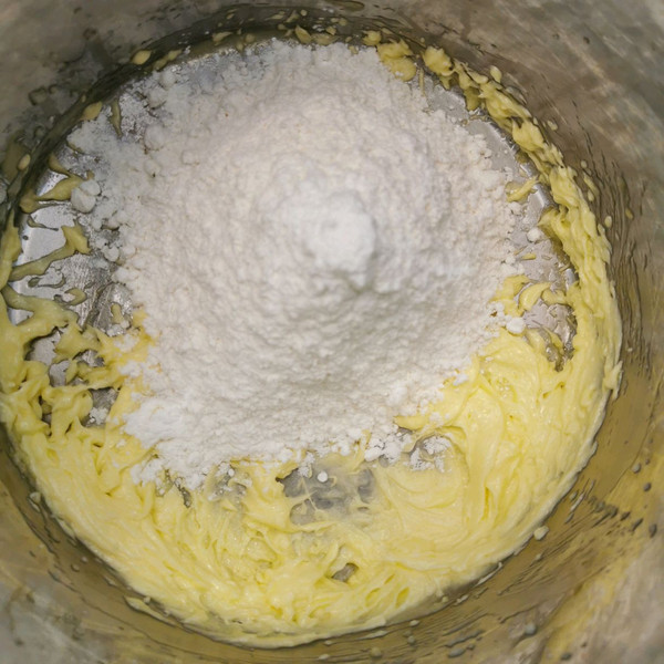 焦糖松子花生塔