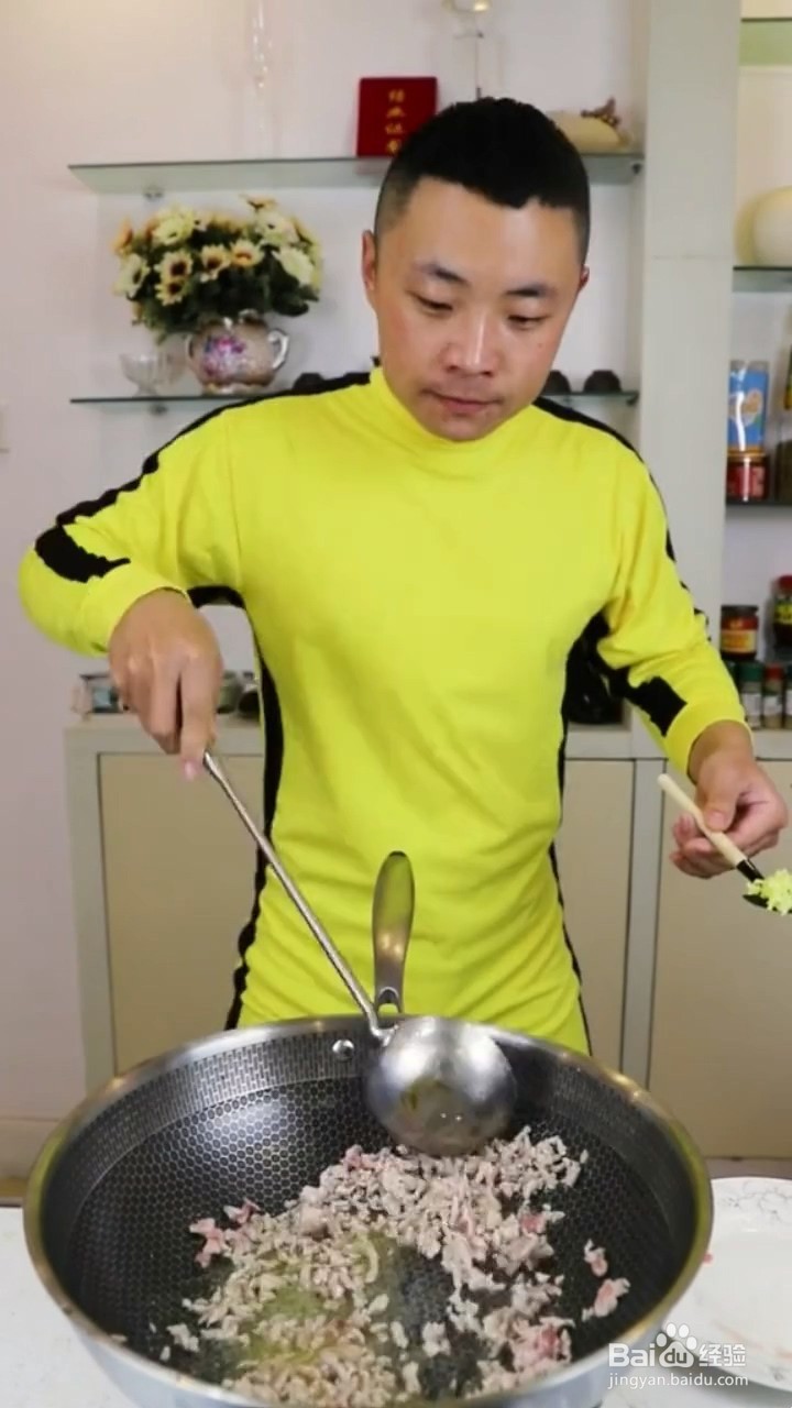 如何制作东北蒜苔炒肉末