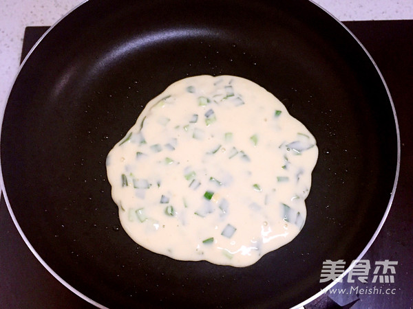 初春早餐之韭菜鸡蛋饼
