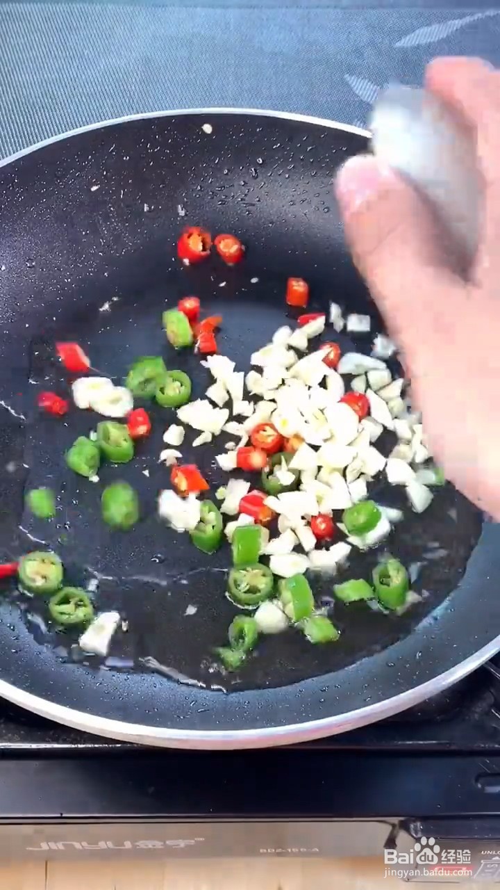 如何制作鸡蛋外婆菜？