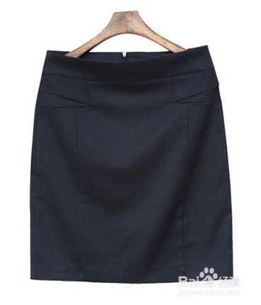 身材娇小的女性选择什么款式的女裙呢？