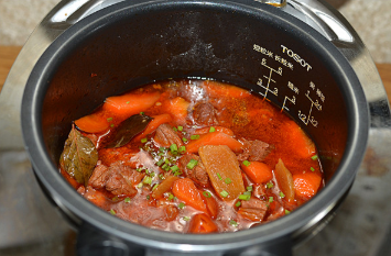 浓浓的红烧牛肉面